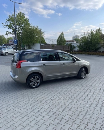 Peugeot 5008 cena 26500 przebieg: 286500, rok produkcji 2010 z Puławy małe 326